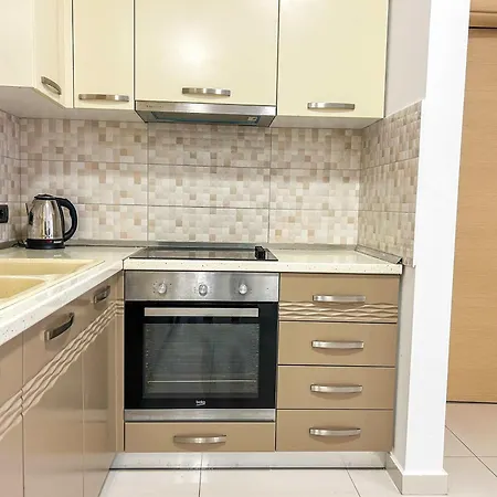 Exceptional 832 Golem (Tirana)