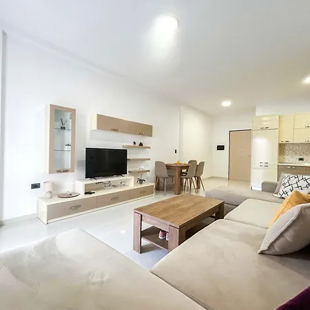 Apartment Exceptional 832